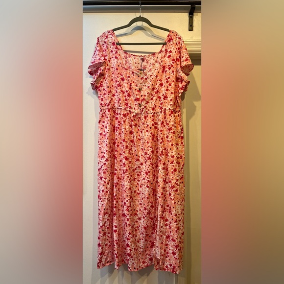 Dresses & Skirts - Floral Pink Dress